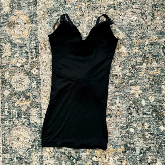 Maidenform All-Enhancing, Full-Coverage Slip - Picture 6 of 9